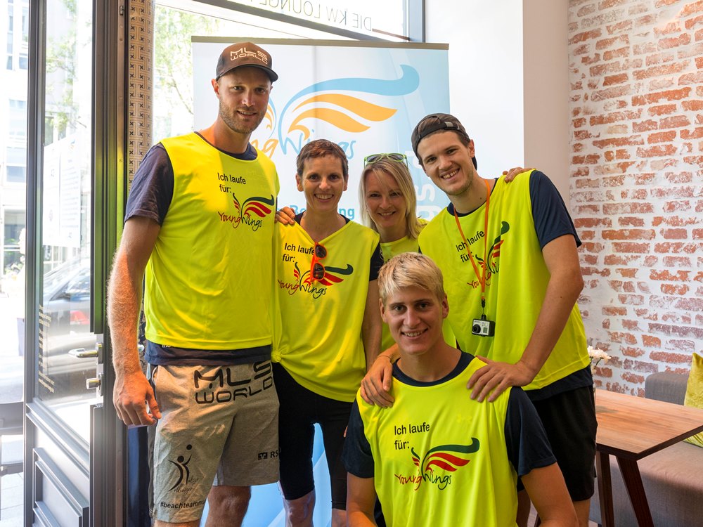 Armin Dollinger, Hilde Gerg und Simon Kulzer beim YoungWings Charity-Run