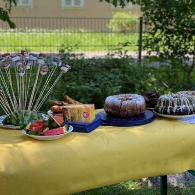 Kuchenbuffet eines Sommerfests
